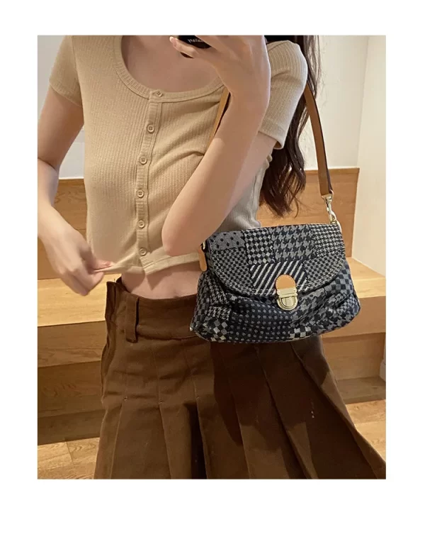 Light Blue Denim Bag Woman 2023 New Retro Locking Denim Handbags Niche Fashion Printed Denim Shoulder 4